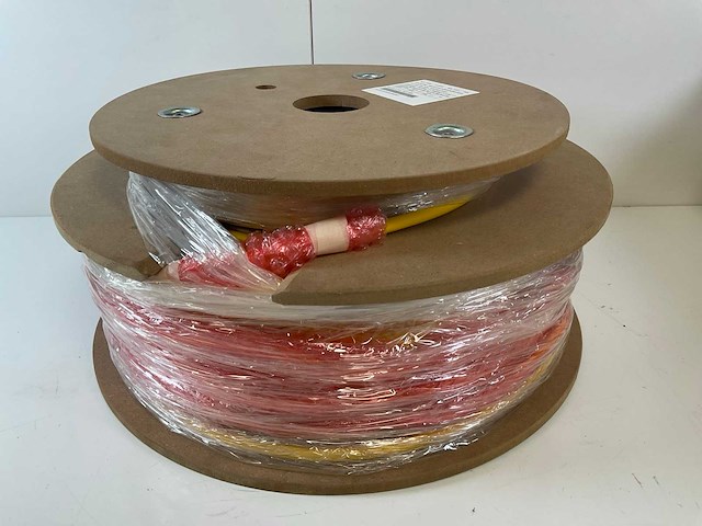 Huawei (bb006-x0100d) 100m - 8.5mm - 6 cores - 4m optical cable assemblies (new) (3x) - afbeelding 1 van  9