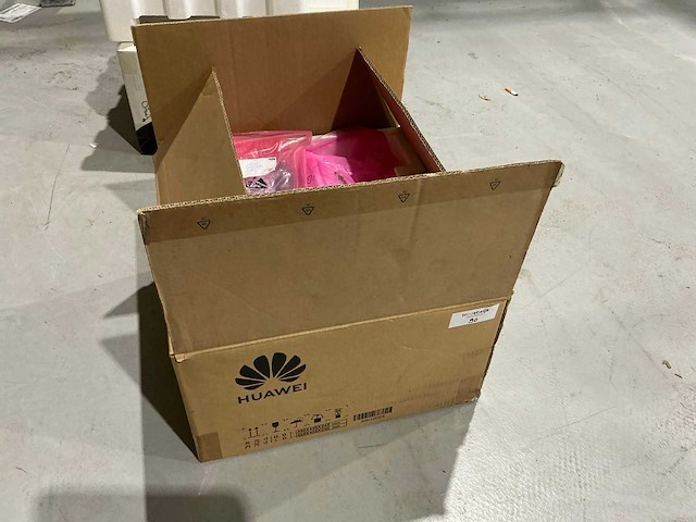 Huawei sun2000-5ktl-l1 omvormer - afbeelding 1 van  4