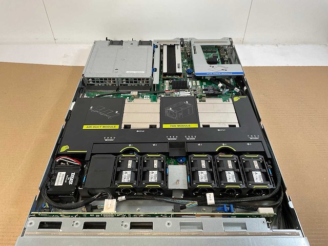 Huawei technologies co. ltd rh1288 v3, 2x xeon(r) e5-2680 v3, 256 gb ram(16x 16gb), 1x 1.6 tb nvme(hwe36p43016m000n) main server chassis - afbeelding 8 van  8