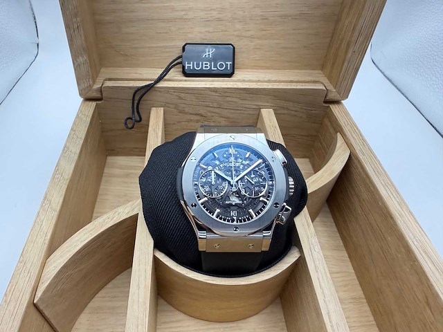 Hublot classic fusion aerofusion | skeleton | unworn | 2026 - afbeelding 3 van  12