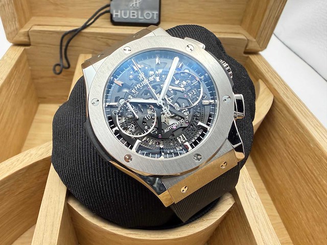 Hublot classic fusion aerofusion | skeleton | unworn | 2026 - afbeelding 5 van  12