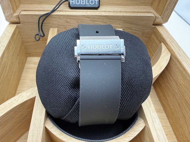 Hublot classic fusion aerofusion | skeleton | unworn | 2026 - afbeelding 8 van  12