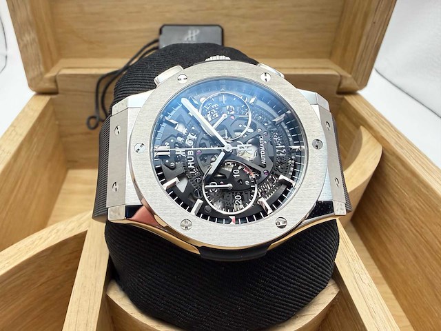 Hublot classic fusion aerofusion | skeleton | unworn | 2026 - afbeelding 7 van  12