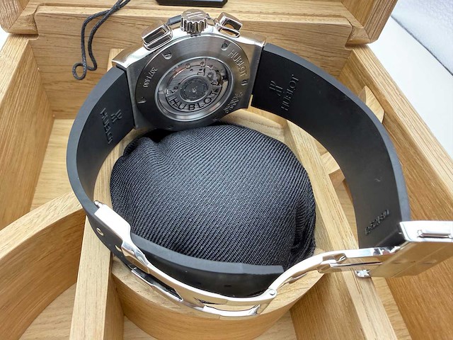 Hublot classic fusion aerofusion | skeleton | unworn | 2026 - afbeelding 12 van  12