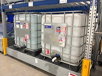 Huchem ethyleenglycol met ibc-container (2x) - afbeelding 1 van  2