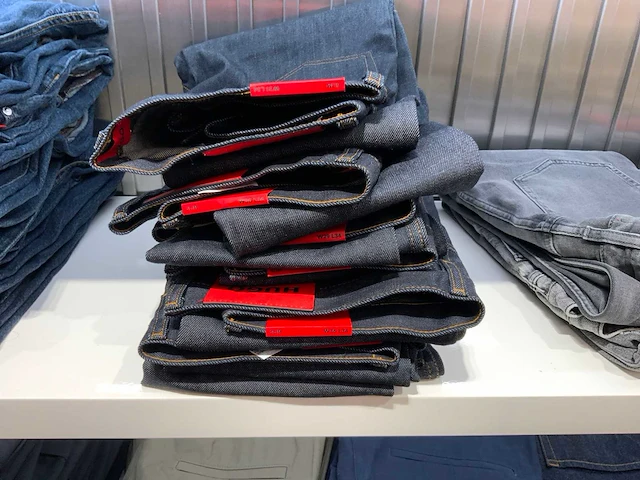 Hugo - 708 - jeans (7x) - afbeelding 5 van  5