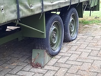Huifaanhanger met diverse apparatuur - afbeelding 9 van  12