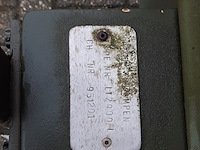 Huifaanhanger met diverse apparatuur - afbeelding 10 van  12