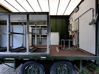 Huifaanhanger met diverse apparatuur - afbeelding 2 van  13