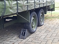 Huifaanhanger met diverse apparatuur - afbeelding 9 van  12