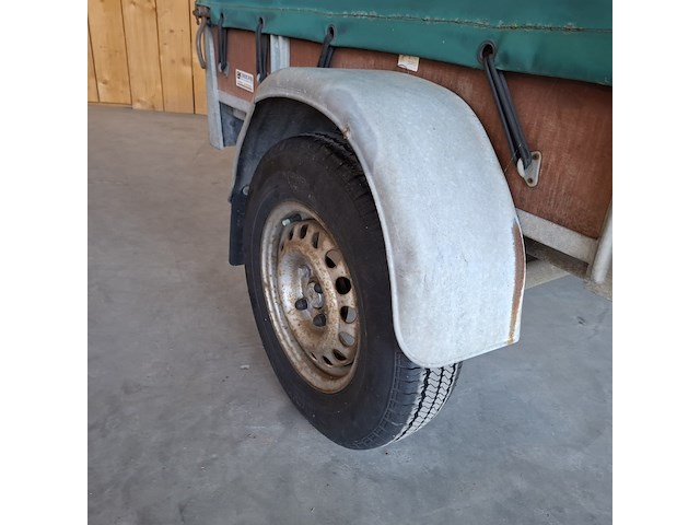 Huifaanhangwagen, saris, r1600 - afbeelding 9 van  22