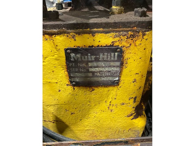 Huir-hill - mh 101 - 4-wheel drive tractor met kipper - afbeelding 16 van  24