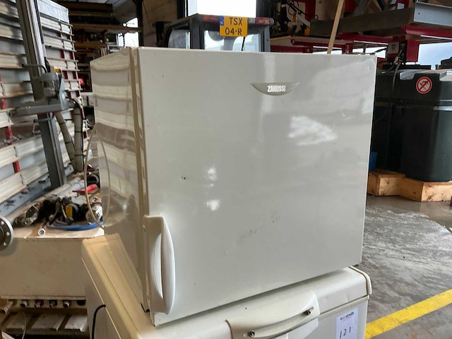 Huishoudapparatuur - afbeelding 4 van  8