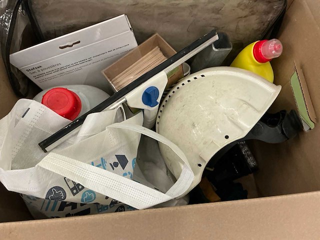 Huishoudartikelen - afbeelding 12 van  12