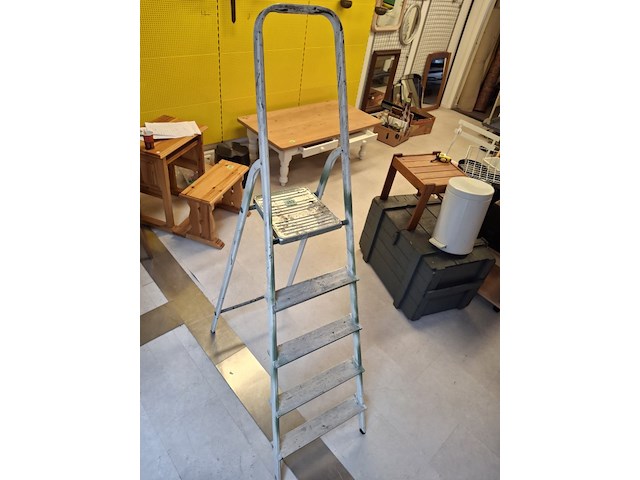 Huishoudtrap brabantia, plateauhoogte 109 cm - afbeelding 2 van  3
