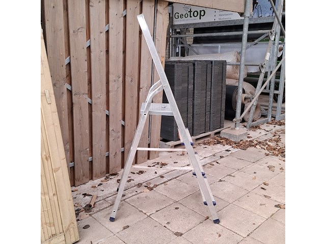 Huishoudtrap met 4 treden vricotex - afbeelding 3 van  4