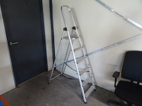 Huishoudtrap - afbeelding 1 van  1