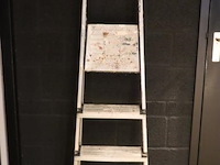 Huishoudtrap - afbeelding 1 van  3