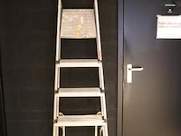 Huishoudtrap - afbeelding 1 van  3