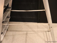 Huishoudtrap - afbeelding 3 van  3