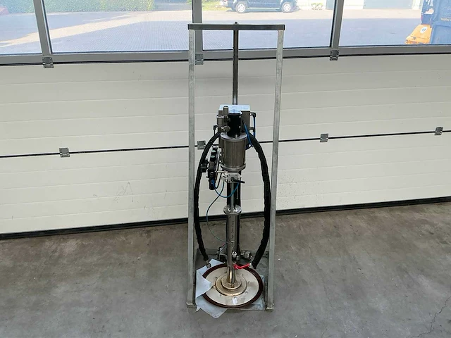 Huk - pneumatische vetpomp/pers - vetpomp - afbeelding 1 van  7