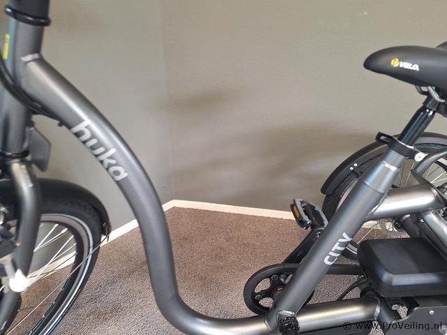 Huka driewielerfiets |model city | lage instap | kleur gunmetal grey | maat m - afbeelding 2 van  19