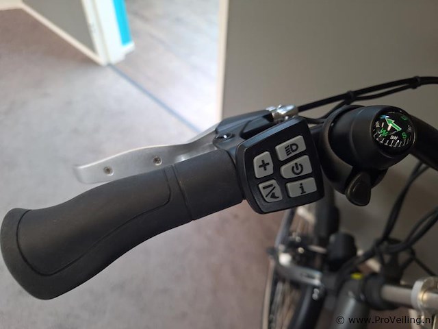 Huka driewielerfiets |model city | lage instap | kleur gunmetal grey | maat m - afbeelding 6 van  19
