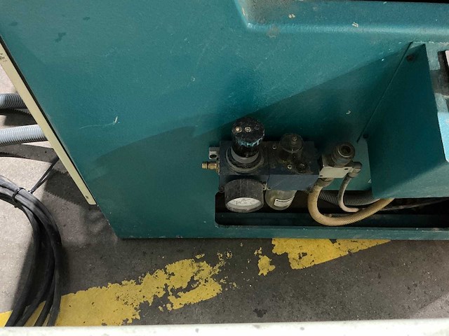 Hüllhorst - 1994 - dh 54 - dubbele afkortzaag - afbeelding 13 van  21