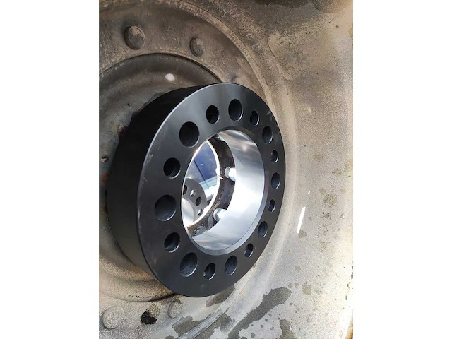 Hummer 12-bolt + spacers - 37" 8x165,1 - velg (4x) - afbeelding 5 van  6