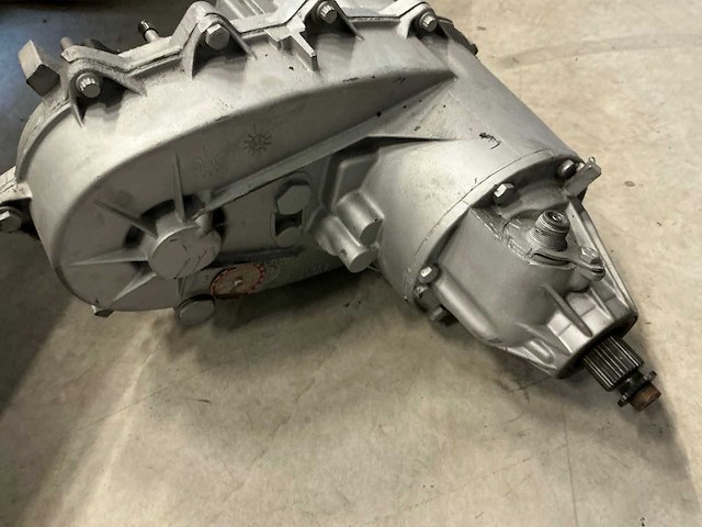 Hummer 218 tussenbak - afbeelding 4 van  5