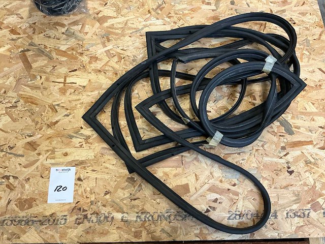 Hummer dockhouse rubber (4x) - afbeelding 1 van  2