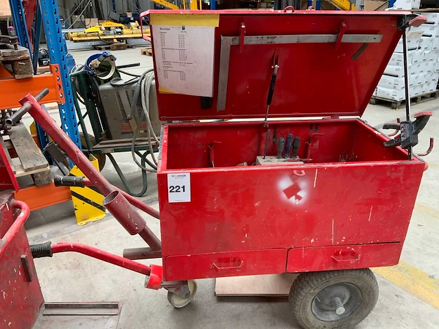 Hummer gereedschapswagen met inhoud - afbeelding 1 van  8