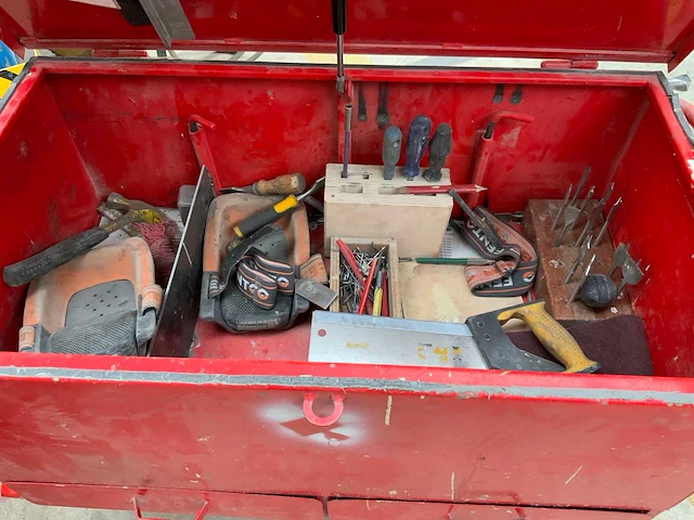 Hummer gereedschapswagen met inhoud - afbeelding 7 van  8