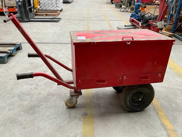 Hummer gereedschapswagen - afbeelding 2 van  9