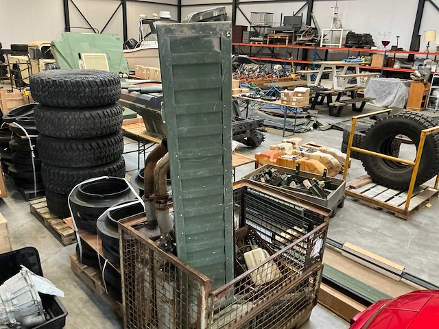 Hummer humvee onderdelen - afbeelding 2 van  4