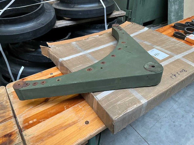 Hummer humvee steun m1114 - afbeelding 1 van  3