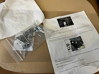 Hummer motorkap versteviging-set - afbeelding 3 van  4