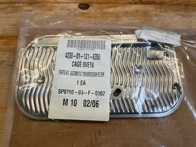 Hummer transmissie oliefilter - afbeelding 2 van  3