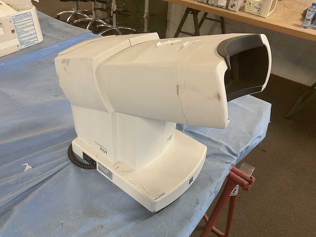 Humphrey fdt 710 ophtalmic perimeter - afbeelding 1 van  5