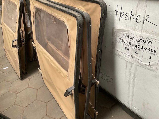 Humvee door (4x) - afbeelding 2 van  2