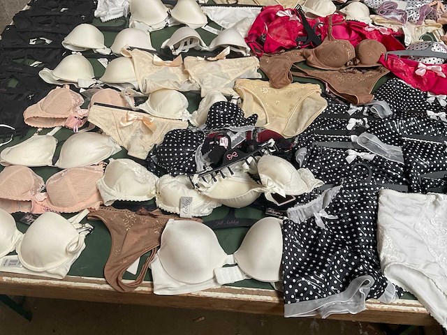 Hunkemoller & jill ashley lingerie (180x) - afbeelding 9 van  21