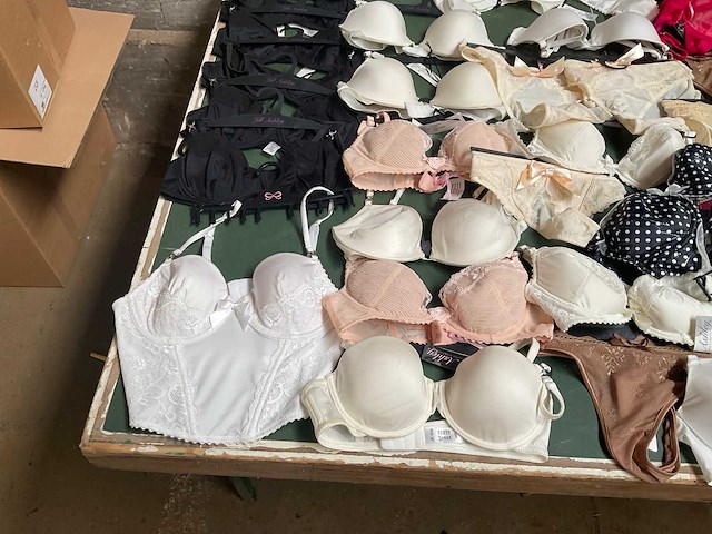 Hunkemoller & jill ashley lingerie (180x) - afbeelding 10 van  21