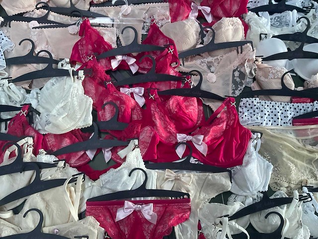 Hunkemoller jill ashley ondergoed lingerie (180x) - afbeelding 10 van  22