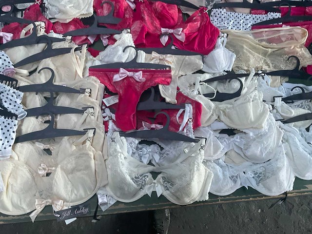 Hunkemoller jill ashley ondergoed lingerie (180x) - afbeelding 11 van  22