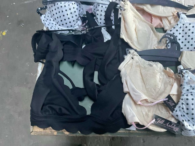 Hunkemoller jill ashley ondergoed lingerie (180x) - afbeelding 18 van  22