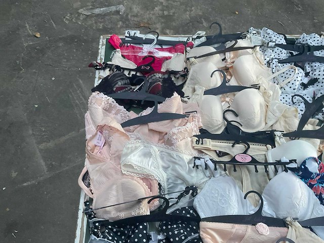 Hunkemoller jill ashley ondergoed lingerie (180x) - afbeelding 20 van  22