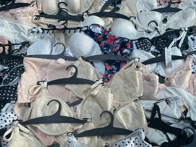 Hunkemoller jill ashley ondergoed lingerie (180x) - afbeelding 22 van  22