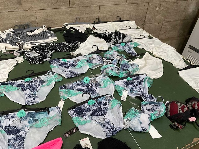 Hunkemoller jill ashley ondergoed & lingerie (375x) - afbeelding 4 van  7