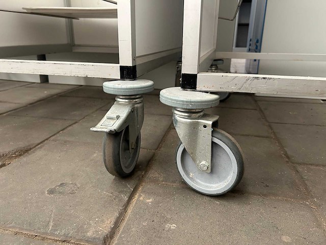 Hupfer - regaalwagen / dienbladenwagen (2x) - afbeelding 4 van  4