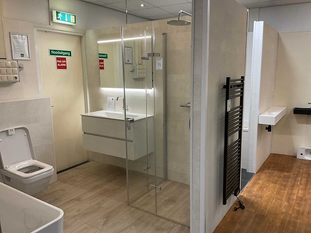 Hüppe design pure douchedeur met glijstangset - afbeelding 1 van  7